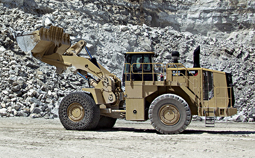 Cat 988K Wheel Loader with bucket full of rock
