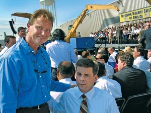 Rick Feltes, left, was named a Barry K. Wendt Memorial Commitment Award recipient for his dedication to the industry. Photos courtesy of Rick Feltes.