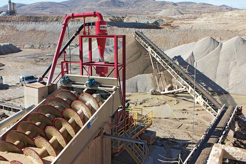 Kilgore’s new system includes a McLanahan pump, a separator and a dewatering screen at the screw washer’s product discharge chute. Photos courtesy of McLanahan Corp.