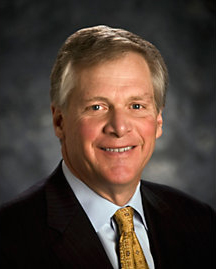 Headshot: Doug Oberhelman