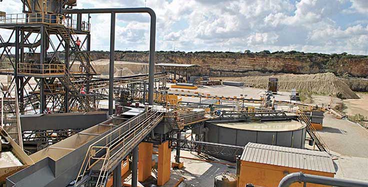 The fully automated water recycling system uses and recycles about 14,000 gallons of water per minute to separate sand fines. Photo by Kevin Yanik