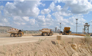 While some describe “hauling efficiency” as filling trucks to capacity – perhaps even overloading a bit – others, like Trimble’s Joe Steiger, argue that maximum hauling efficiencies are achieved by involving additional trucks. Photo by Kevin Yanik