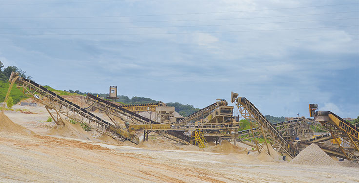 Maximizing plant uptime requires producers to consider a long list of factorsimpacting their conveying system. Photo by Kevin Yanik