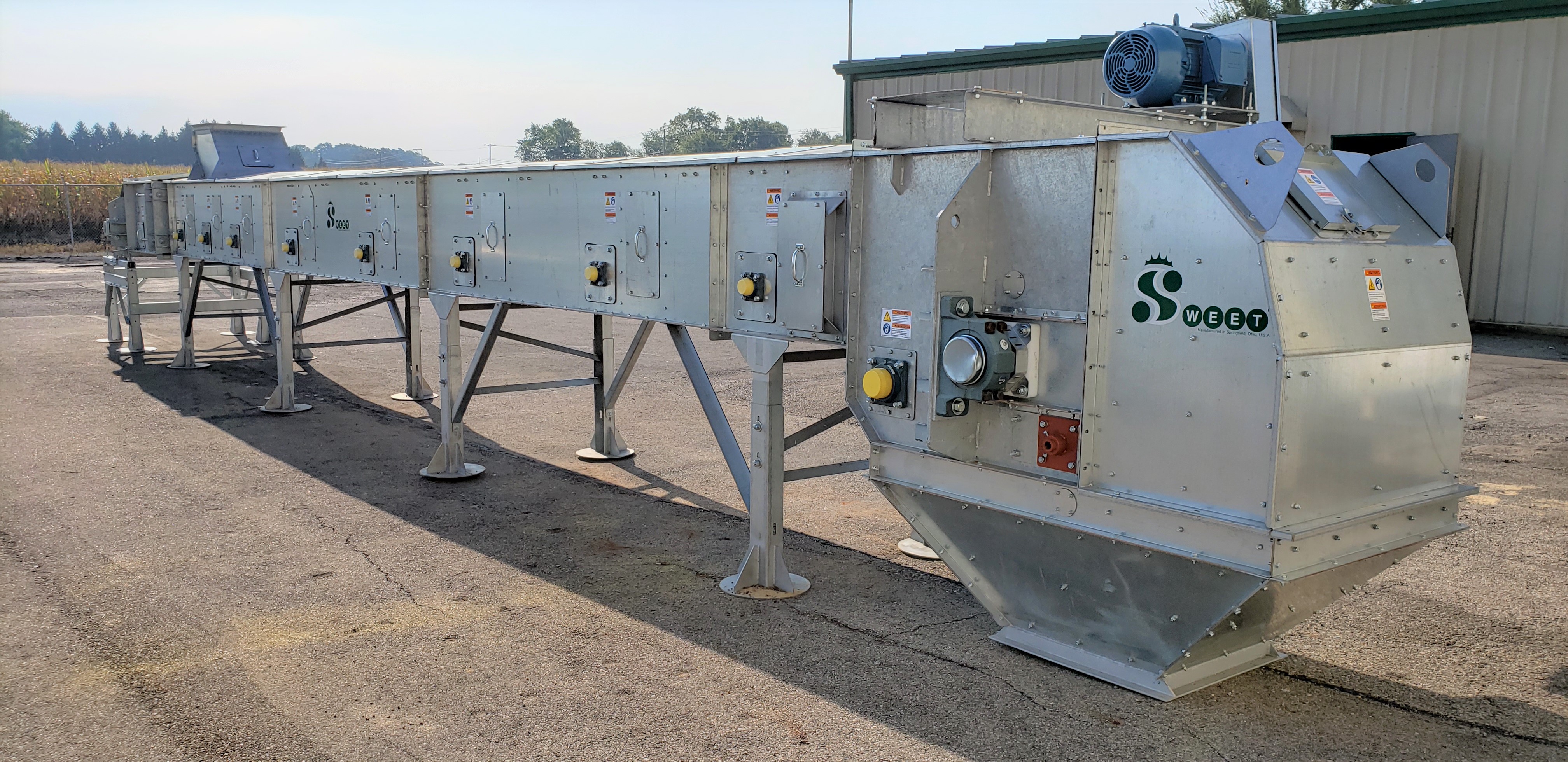 The enclosed belt conveyor from Sweet Manufacturing is available with 24-in. to 60-in. belts and is designed for capacities up to 2,160 tph. Photo courtesy of Sweet Manufacturing