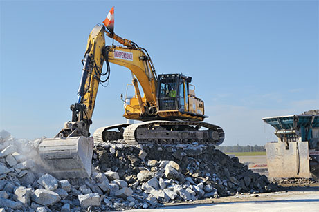 According to ARTBA, these provisions will increase flexibility in deploying drivers, delivering construction equipment and assisting with other project tasks. Photo: P&Q Staff
