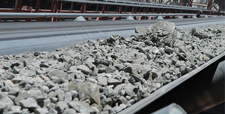A stationary plant can support longer conveyor systems due to the site’s permanent structure. Photo: P&Q staff
