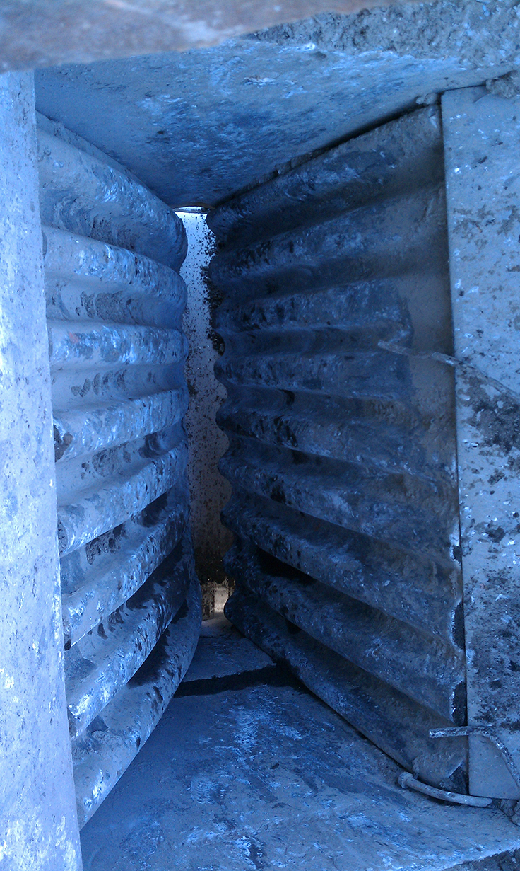 With jaws, look for excessive wear, cracks or missing fasteners on wear components and wedges. Photo: AMCAST