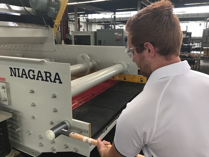 Integration of impact data with other reporting and historical tracking provides a more holistic view of the individual machine and gives customers the information needed to maximize uptime. Photo: Haver & Boecker Niagara