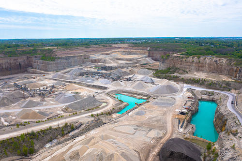 Payne & Dolan owns and operates pits and quarries in Wisconsin, Michigan and northern Illinois. The company is now utilizing Trimble technology at its Waukesha lime and stone quarry, its Franklin quarry and its Racine quarry – all of which are in Wisconsin. Photo: Trimble
