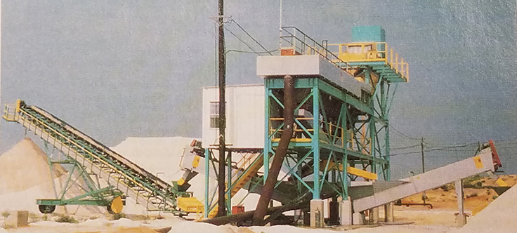 In 1981, Florida Rock Industries’ newest sand and gravel plant was located in Marion County, Florida. The plant was rated at 200 tph and principally served the Daytona Beach, Florida, market. Photo: P&Q Archives