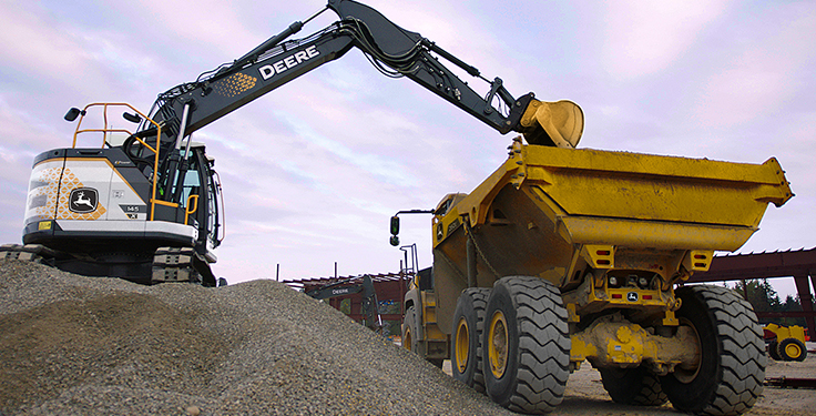 John Deere says its new electric excavator, powered by a Kreisel battery, will provide construction workers and roadbuilders with a variety of benefits. Photo: John Deere