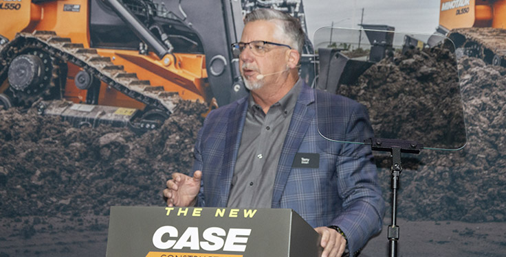 Terry Dolan addresses the trade press during a ConExpo-Con/Agg press conference. Photo: P&Q Staff