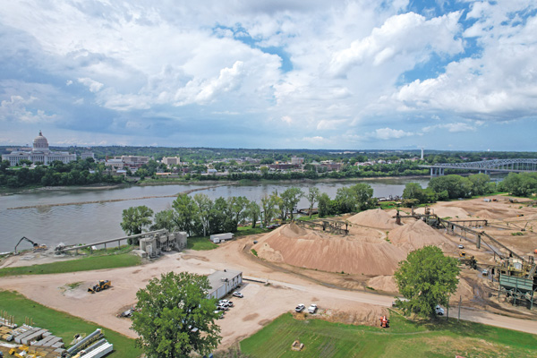 Capital Sand’s Jefferson City, Missouri, plant operates across a river from the Missouri State Capitol building. Photo: Capital Aggregates