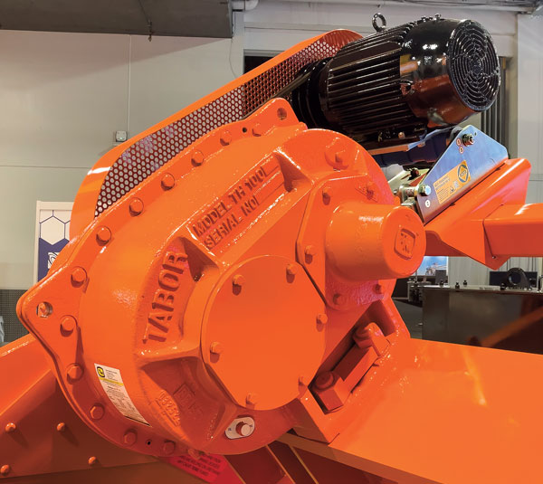 Operations should ensure they use manufacturer-specified oil when changing the oil in a vibrating screen exciter. Photo: Elgin Separation Solutions