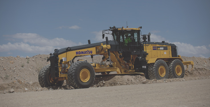 Komatsu's new GD955-7 motor grader is designed to build and maintain haul roads for truck fleets of 100 tons and up. Photo: Komatsu