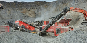 The electric Finlay I-120RS provides the flexibility of a mobile impact crushing and screening plant on one platform. Photo: Terex