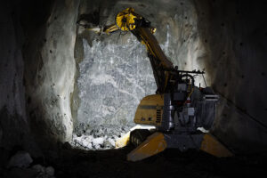 As Brokk describes, its remote-controlled demolition machines are electric- or diesel-powered machines that provide the same breaking power as larger mining equipment such as blasthole drills and excavators – but in a smaller footprint. Photo: Brokk