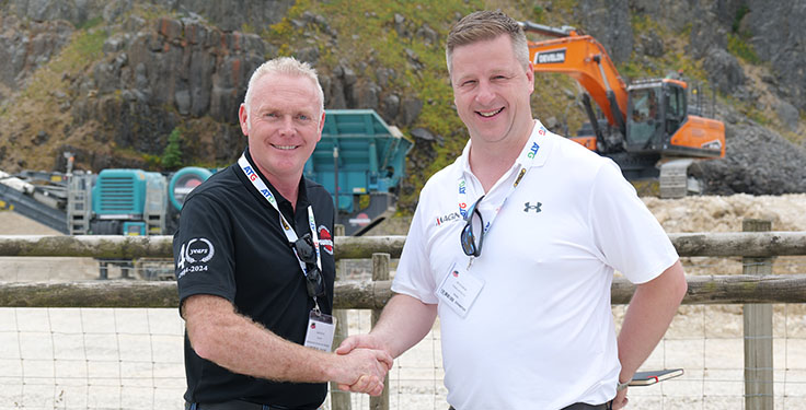 Powerscreen Crushign & Screening’s Alan Coalter, left, and Magna’s Neil McIlwaine celebrate their new partnership. Photo: Terex