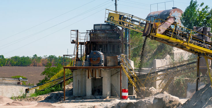 With a machine vision system, an operator can optimize their crusher parameters based on real-time data. Photo: sykono/iStock / Getty Images Plus/Getty Images