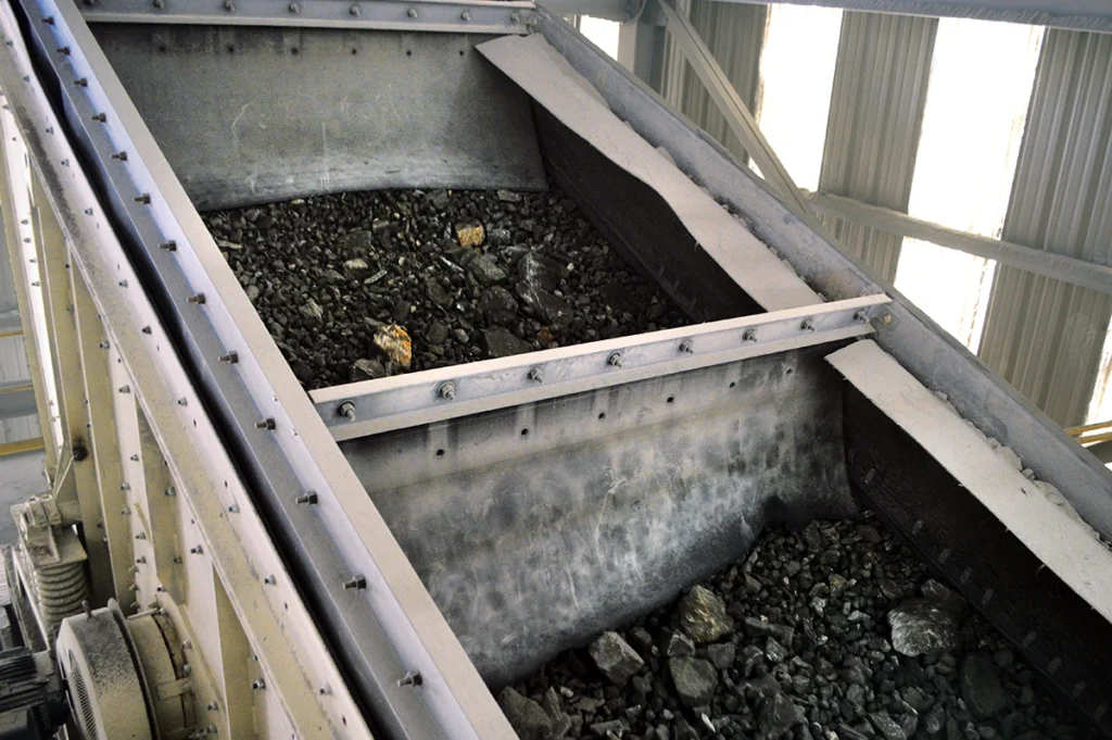 Steel screen boxes and media produce high noise levels – often well above safe exposure limits. (Photo: P&Q Staff)