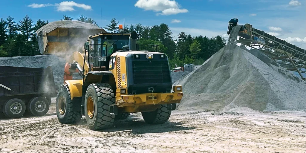 Silica can be generated when performing an activity disturbing content that contains it. (Photo: Steve Fuller)