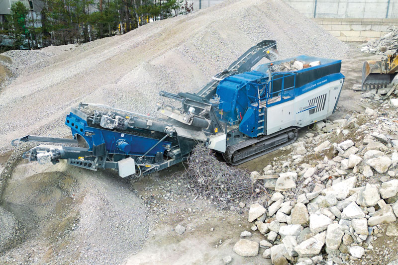Kleemann says its Mobirex MR 100i NEO mobile impact crushing plant is the only machine in its performance class to offer fully automatic crusher gap adjustment and zero-point determination.