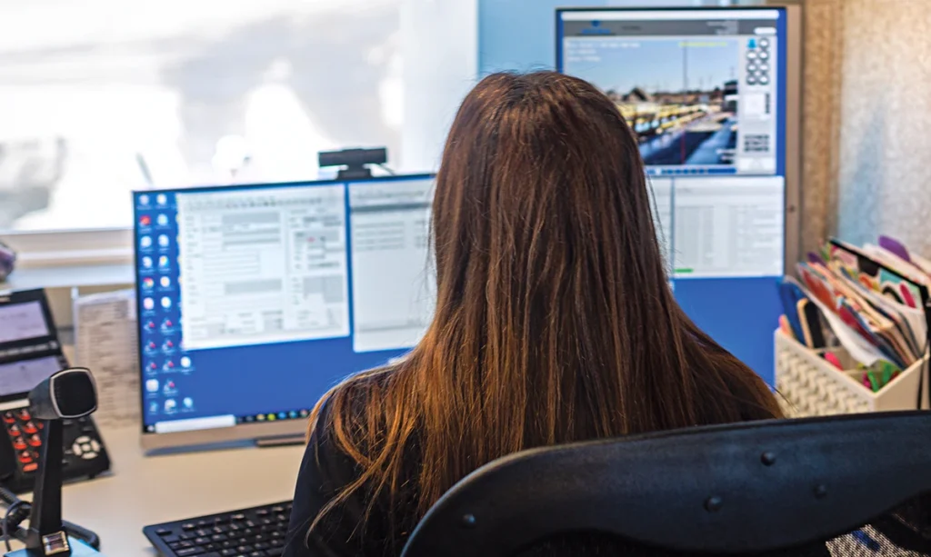 With today’s technology, dispatchers can deliver key loadout details to drivers more efficiently. (Photo: Command Alkon)