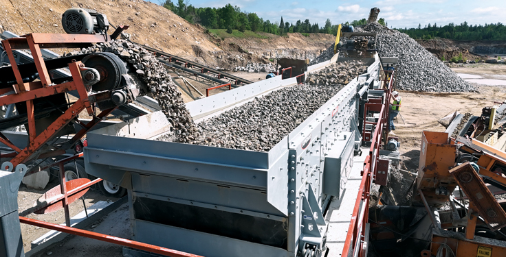 Producers should thoroughly define their application and choose screen settings that support maximum efficiency and long-term machine life. (Photo: Superior)