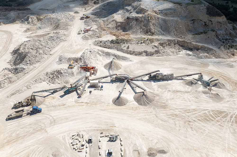 At the main production area of its Georgetown, Texas, location, McCar Companies operates a 1600 Eagle Crusher, a Cedarapids LJ-TSV horizontal screener, a Powerscreen Warrior 1800 and a Powerscreen Chieftain 2100X, as well as MGL Engineering conveyors. Photo: Molson Group