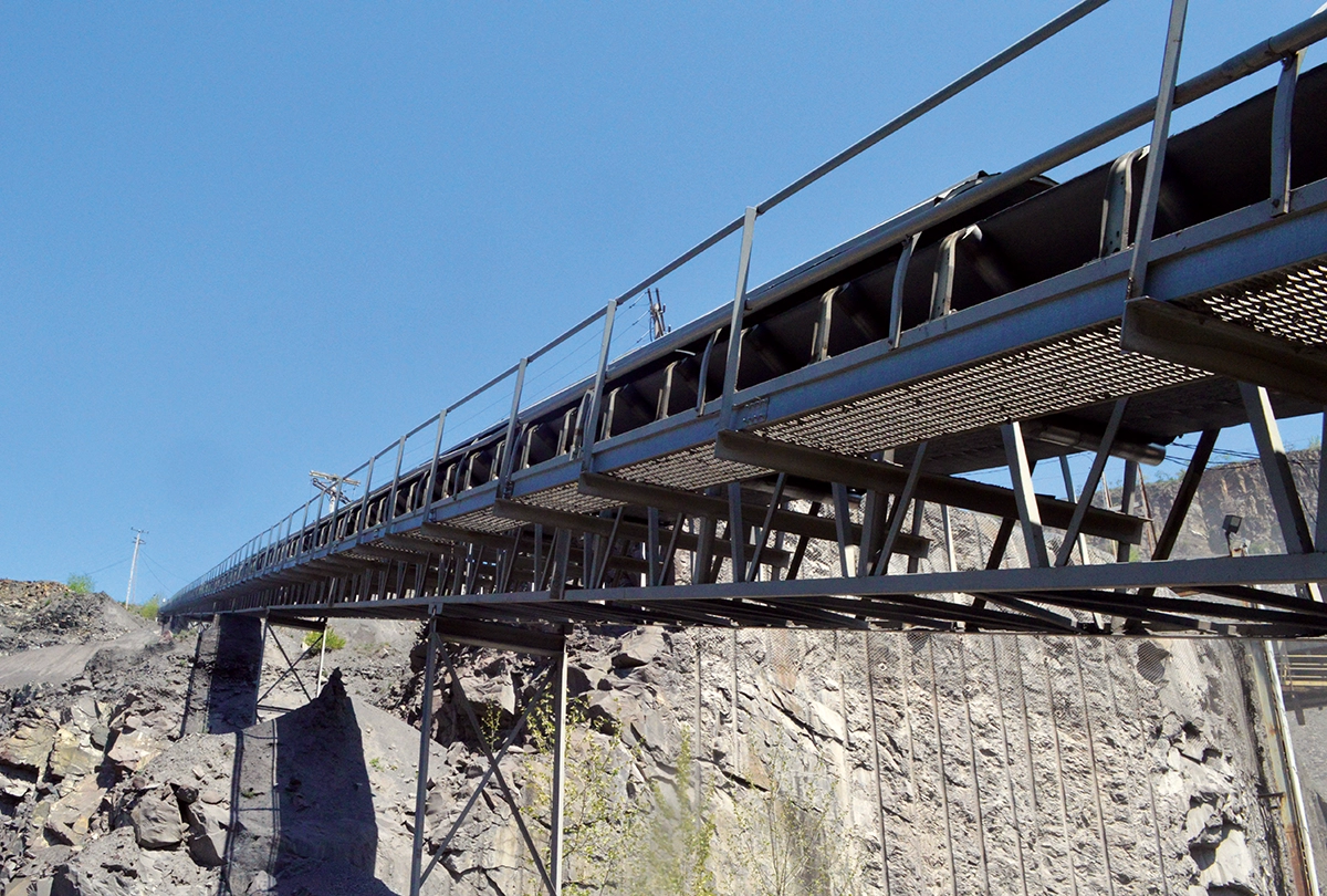 Photo showing an elevated design for a conveyor