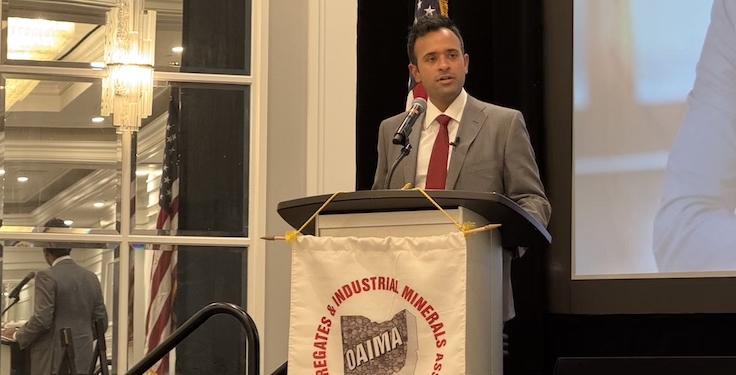 Vivek Ramaswamy, a 2024 presidential candidate and current Ohio gubernatorial candidate, delivered a keynote speech at the Ohio Aggregates & Industrial Minerals Association's Annual Meeting in Columbus. (Photo: P&Q Staff)