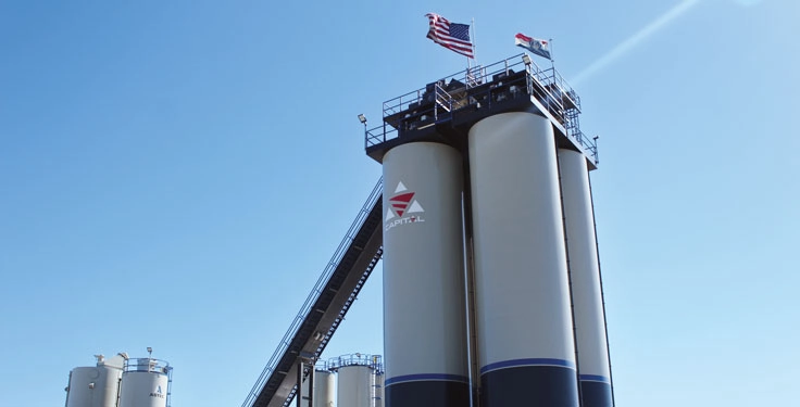 The new asphalt plant at Capital Aggregates‘ Ozark Quarry has already produced about 275,000 tons. (P&Q Staff)