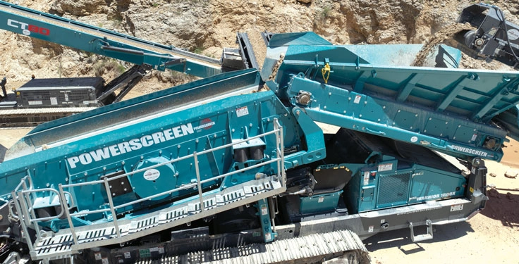 The Warrior 1800X scalping screen can process up to 689 tph. (Photo: Molson Group)