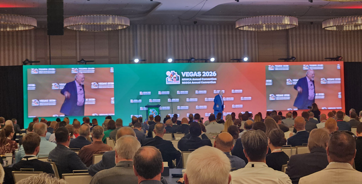 Terry Bradshaw, a member of the Pro Football Hall of Fame, served as the keynote speaker during the NRMCA and NSSGA General Session on Monday morning at Fontainebleau Las Vegas. (Photo: P&Q Staff)